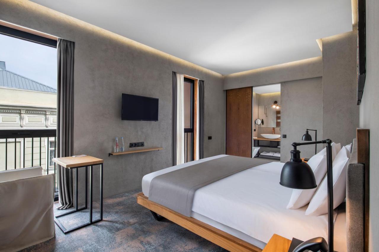 Iota Hotel 5*